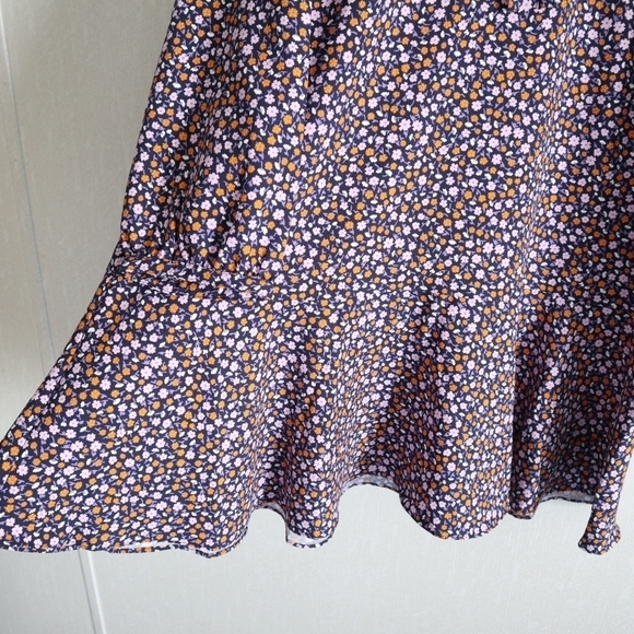 Draper James Blue and White Floral Long Sleeve Dress - Picture 9 of 14